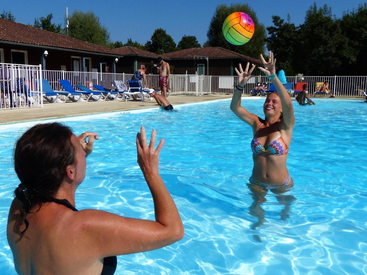Camping Les Portes Du Beaujolais Anse Luaran gambar