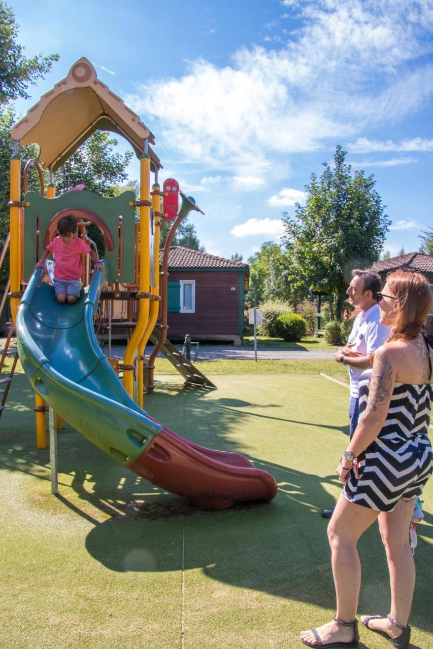 Camping Les Portes Du Beaujolais Anse Luaran gambar
